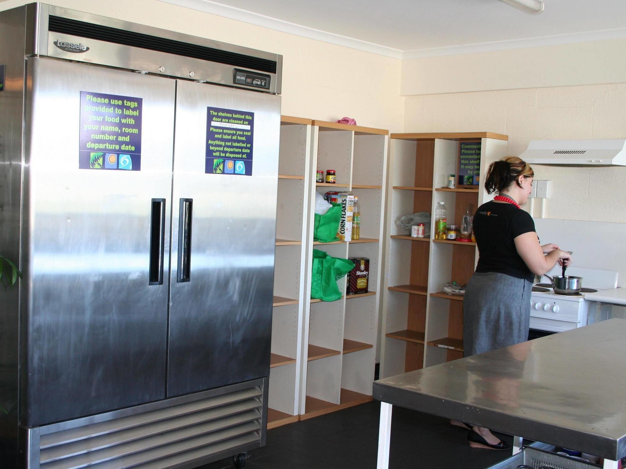 Surfers Paradise Yha Southport Exterior photo